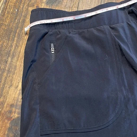 All in motion shorts size X-Large - Picture 2 of 4